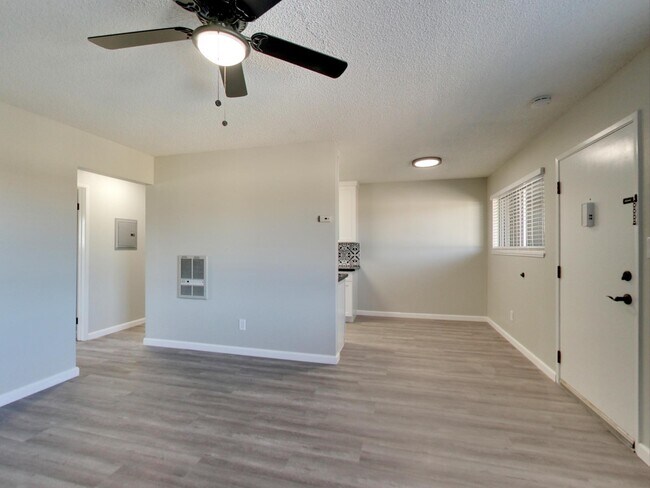 Building Photo - 14433 Bancroft Ave