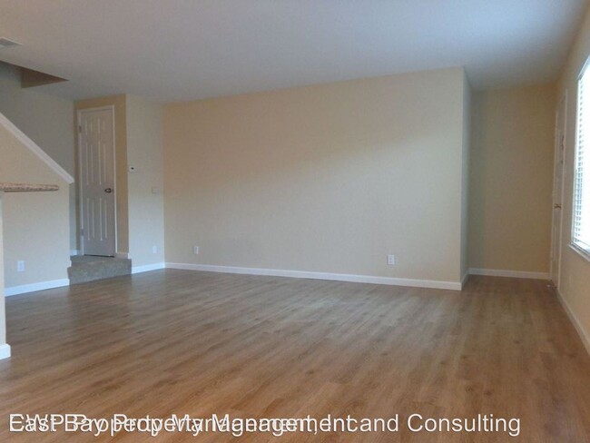 Building Photo - 2 br, 1 bath Apartment - 43324 Grimmer Blvd.