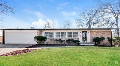 Building Photo - 2370 Stirrup Ln