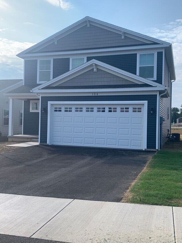 Primary Photo - Three-bedroom townhome in Grays Woods HOA