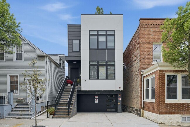 Foto del edificio - 6114 Jackson St