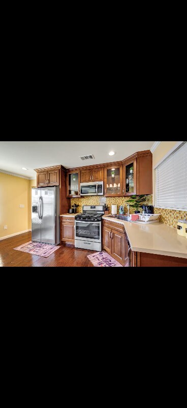 Foto principal - 523 Fischer St