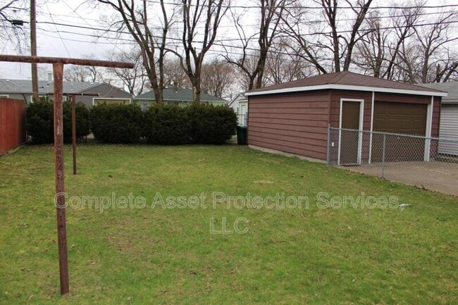 Foto del edificio - 6726 Leland Ave