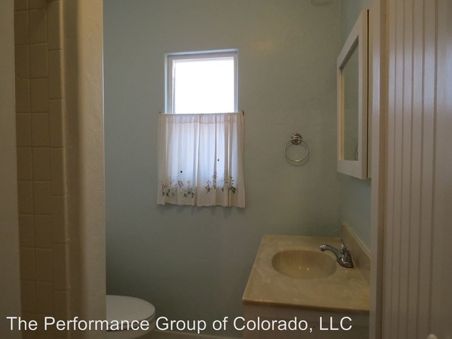 Building Photo - 2 br, 1 bath House - 2301 N Elizabeth St
