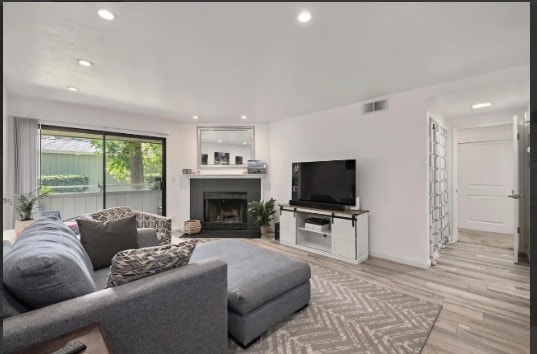 Building Photo - 1751 Braddock Ct