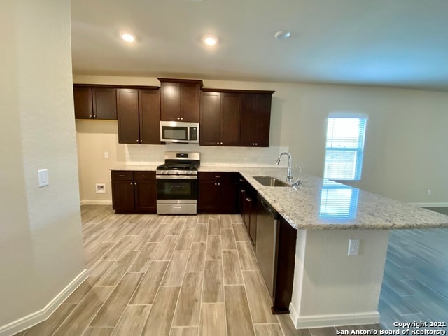 Building Photo - 520 Scenic Song Dr