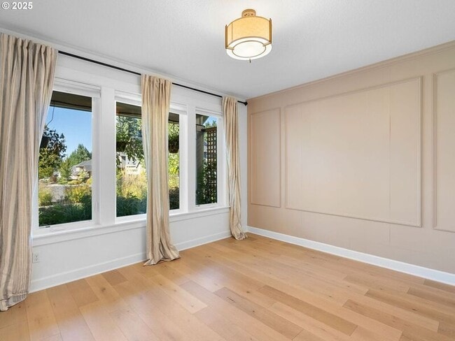 Building Photo - 9010 SW Inez St