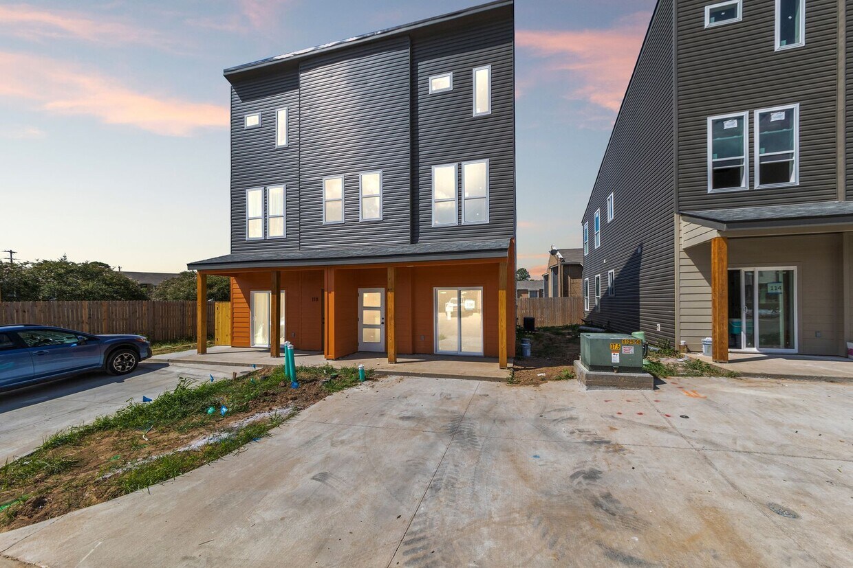 Foto principal - 106 Winged Elm Lane