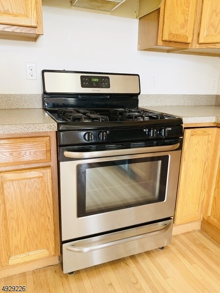 Foto del edificio - 563 E 23rd St
