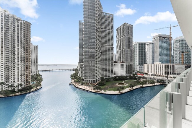 Building Photo - 300 Biscayne Blvd Way