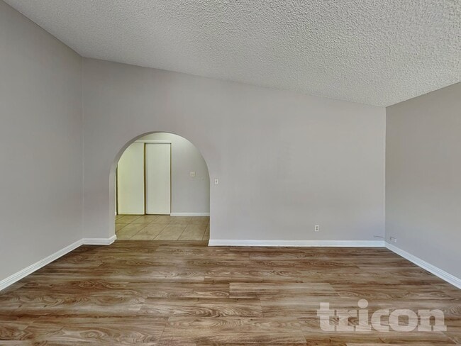 Foto del edificio - 4634 Grasshopper Dr