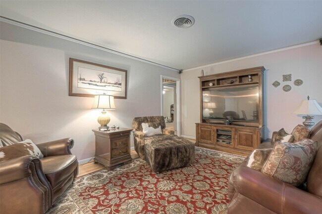 Foto del edificio - 6414 Pineshade Ln