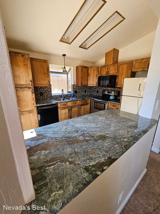 Building Photo - 3 br, 2 bath House - 1124 Indian Cove
