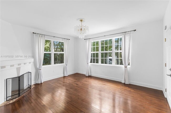 Building Photo - 1027 Euclid Ave