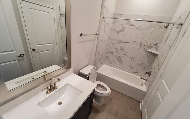 Foto del edificio - 29619 Smokey Bourbon Ln