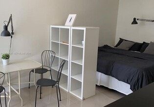 Building Photo - 6410 NW 105th Pl