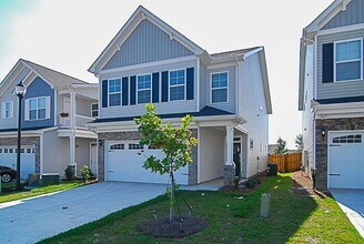 Building Photo - 421 Hosea Ct