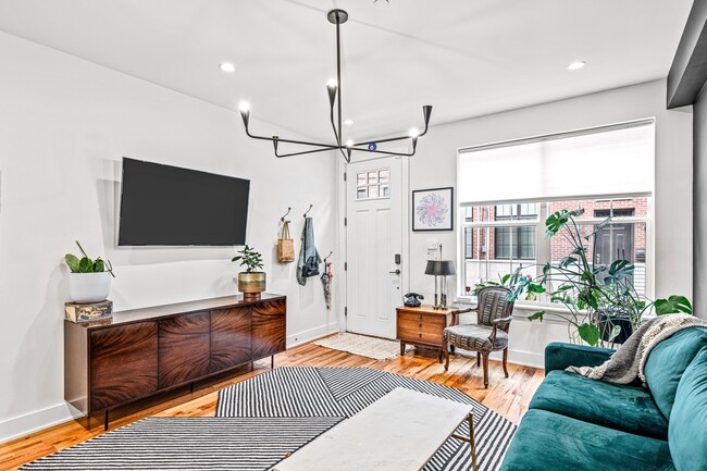 Living Room - 2414 Manton St