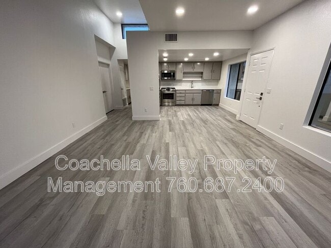 Building Photo - 41682 Aventine Ct