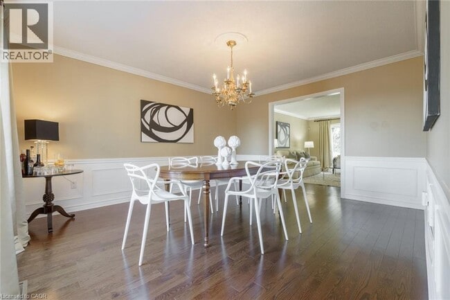 Photo du bâtiment - 19 Honeysuckle Crescent