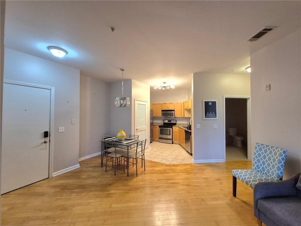 Primary Photo - 870 Mayson Turner Rd NW