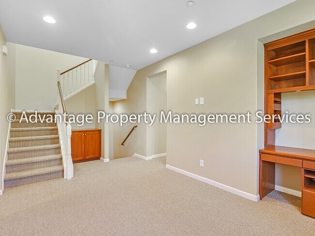 Building Photo - 5300 Fioli Loop
