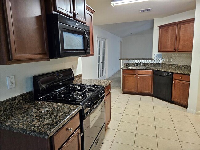 Building Photo - 9434 Sapphire Crk Ln