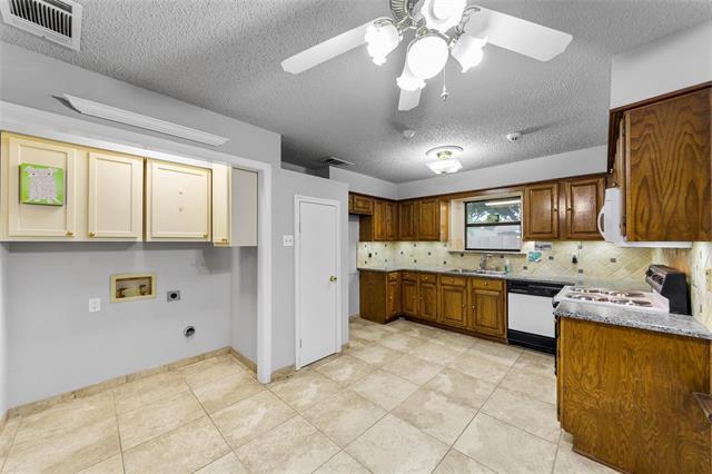 Building Photo - 2571 Sundance Ln