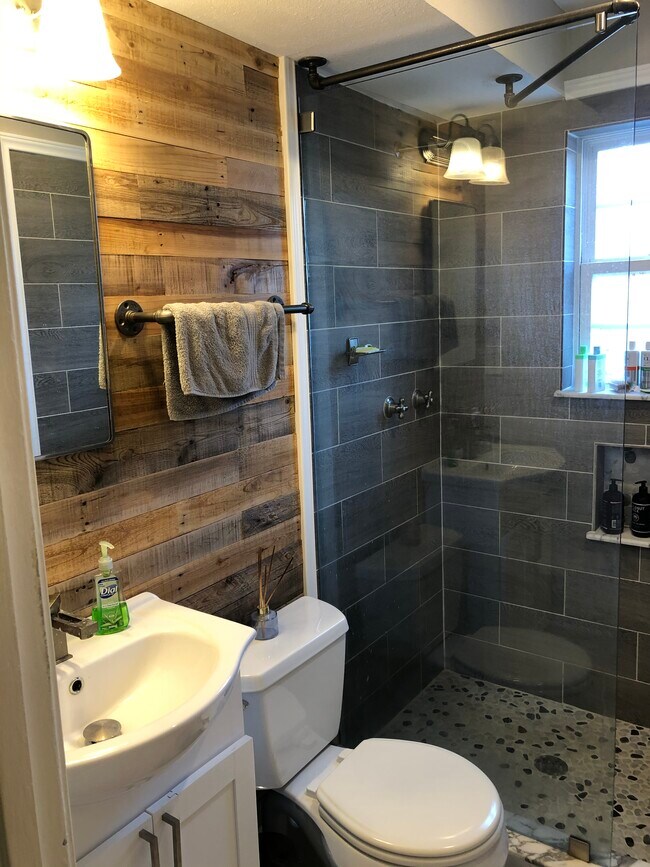 Foto del edificio - 312 Jagoe St