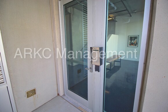 Building Photo - 1515 Genessee St