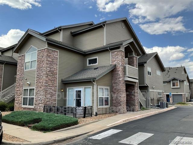Building Photo - 3235 S Walden Ct