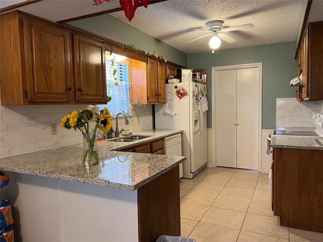 Building Photo - 2165 Cordoba Dr