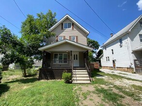 Building Photo - 1410 Bellows St
