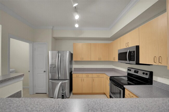 Foto del edificio - 533 NE 3rd Ave