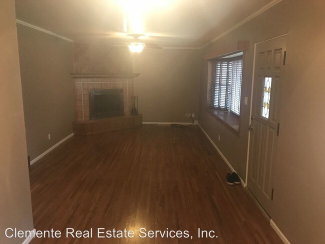 Building Photo - 1417 Eagle View Dr