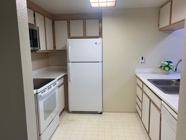 Foto del edificio - Cozy Condo in 55+ Community