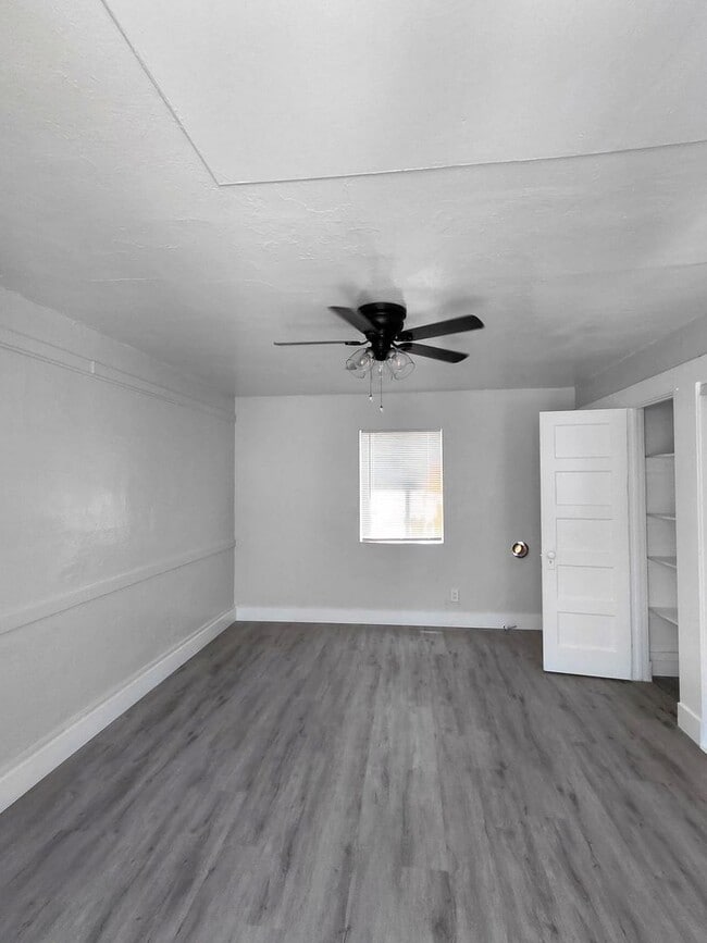 Building Photo - 819 S Palos Verdes St