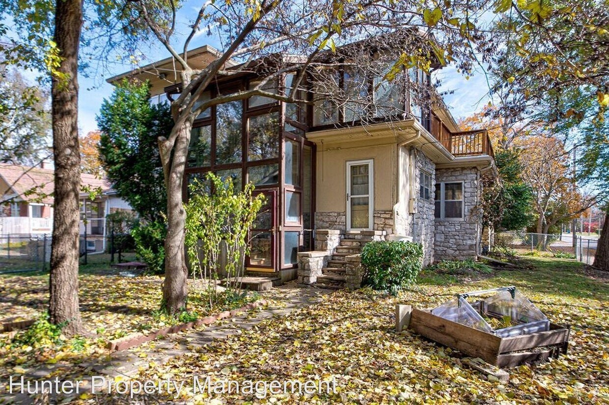 Primary Photo - 4 br, 3 bath House - 963 S Delaware