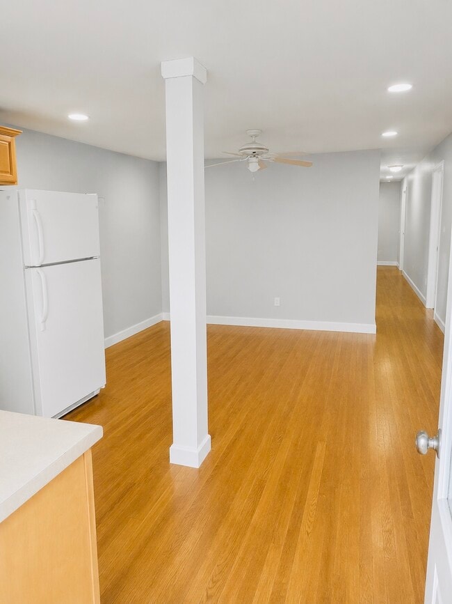 Building Photo - 110 Palisade St