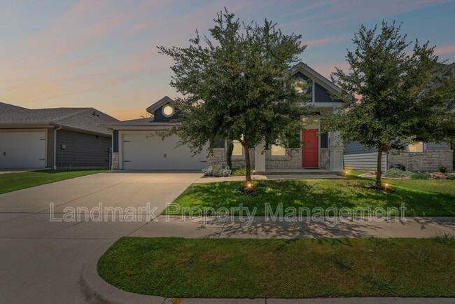 Building Photo - 607 Phillips Ct