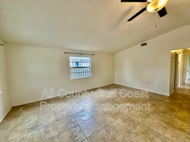 Foto del edificio - 4222 Olive Ave