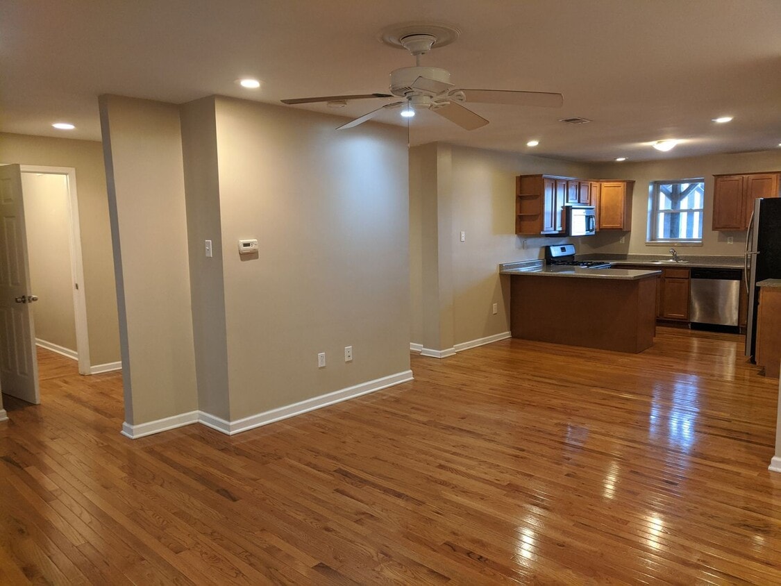 Photo - 254 37th St