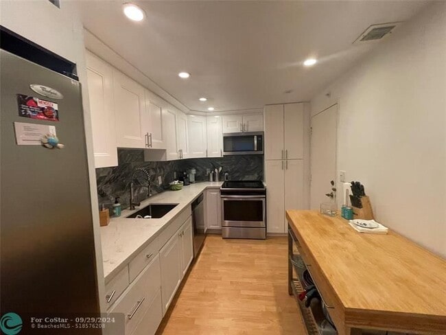 Foto del edificio - 405 N Ocean Blvd