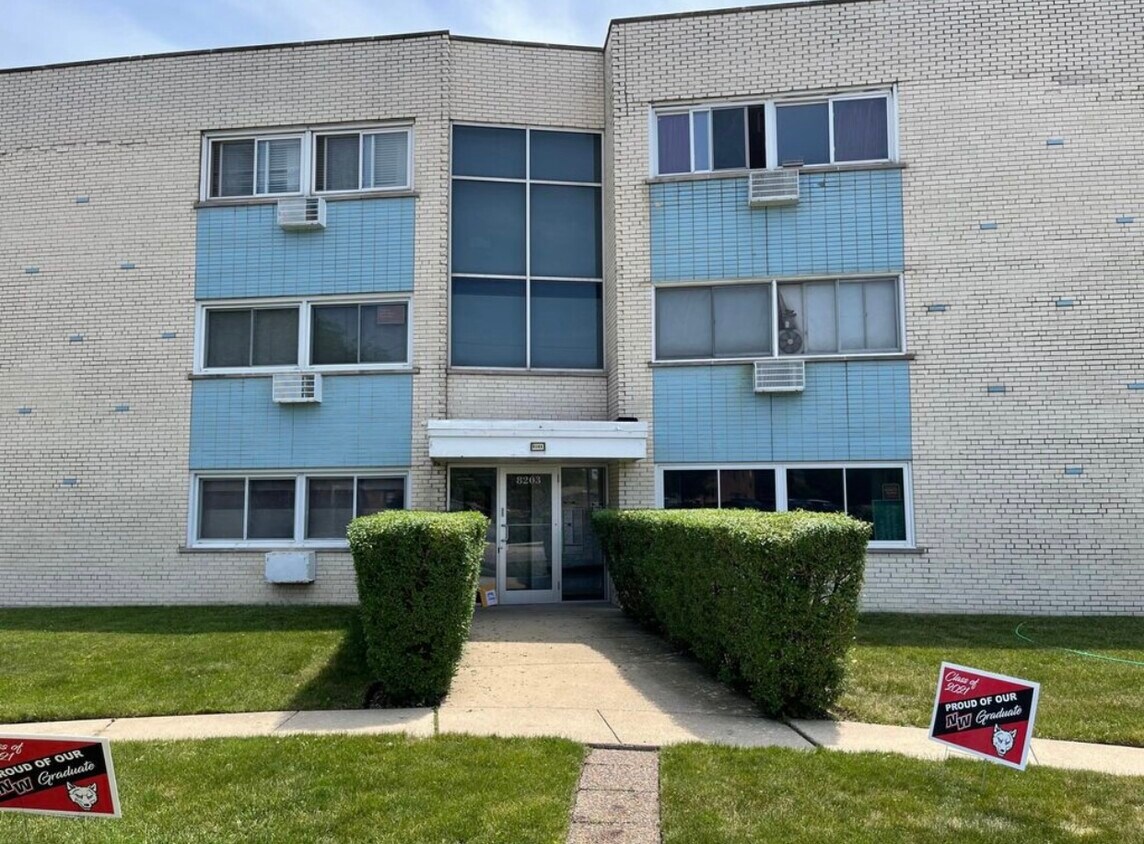 8203 Niles Center Rd Unit 3C, Skokie, IL 60077 Condo for Rent in