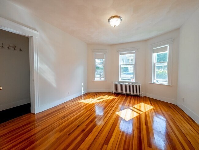 Foto del edificio - 24 Montvale St