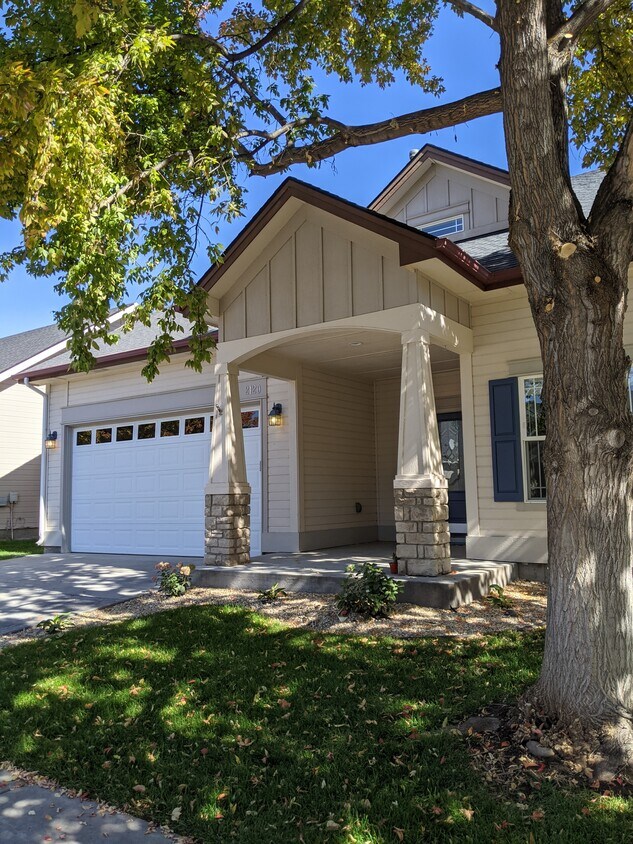 2120 N Eagle Creek Ln, Eagle, ID 83616 House Rental in Eagle, ID