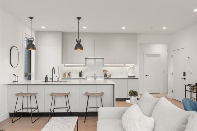 Foto del edificio - 75 W Broadway