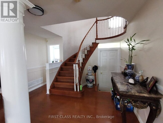 Building Photo - 1300 Wesson Ct