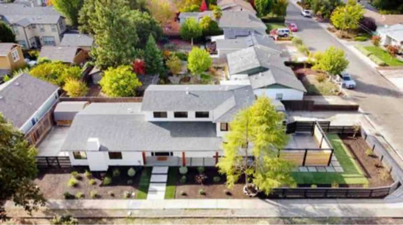 Primary Photo - 403 Rosalie Dr