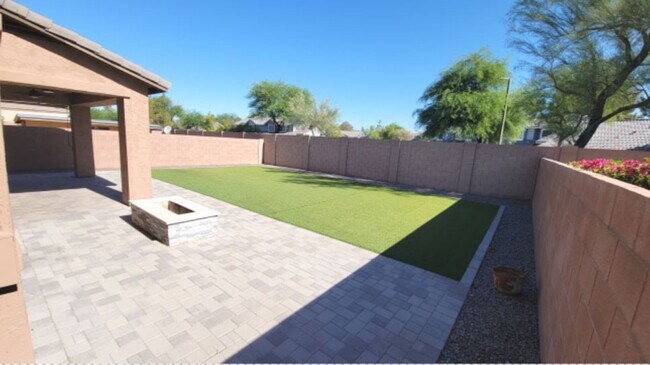 Foto del edificio - Chandler Luxury